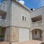 Vinka Hotel