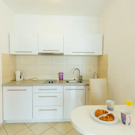 Vinka Hotel 4*