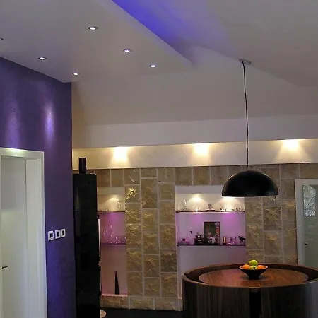 Apartment Vinka *