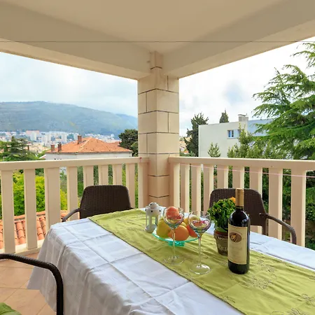 Vinka Hotel 4*