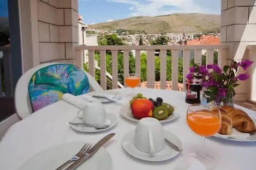 Hotel Vinka 4*